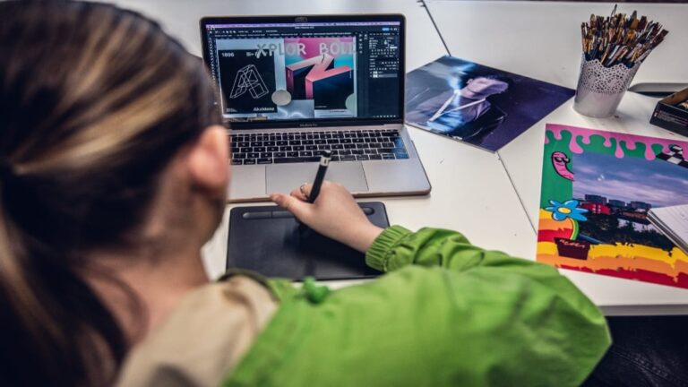 Web and graphics designer